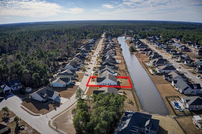 Building Photo - 1208 Ficus Dr