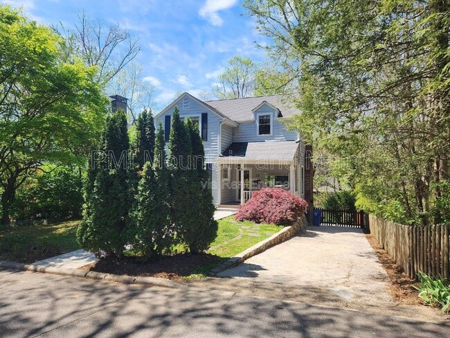 Building Photo - 39 Westover Dr