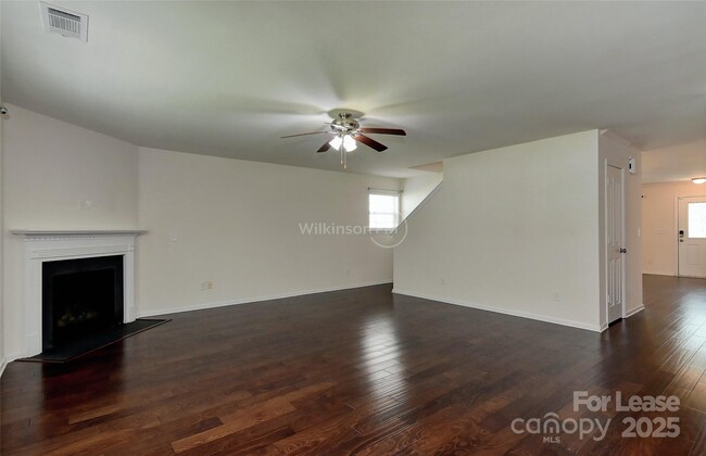 Building Photo - 9409 Pond Vista Court