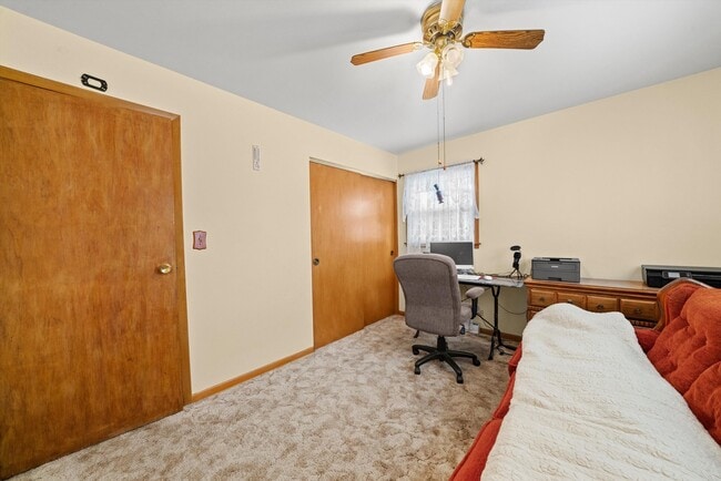 Building Photo - 8819 N Wisner St