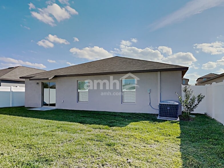 Building Photo - 10435 Carloway Hills Dr