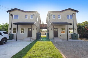 Building Photo - 11533 Dronfield Ave