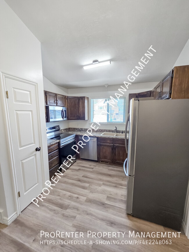 Building Photo - 3099 W 8565 S