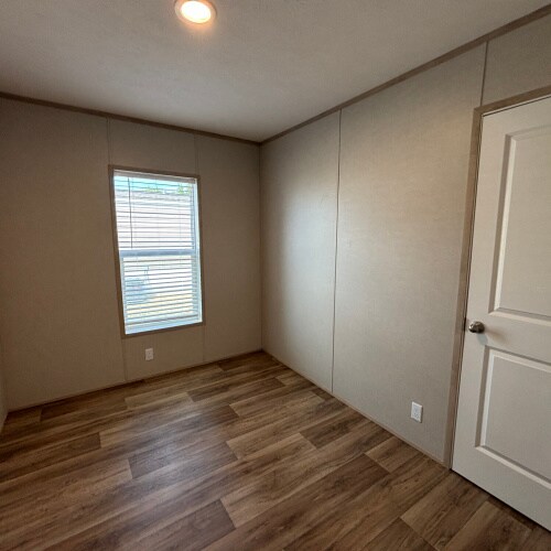 Building Photo - 928 Sharpe Rd