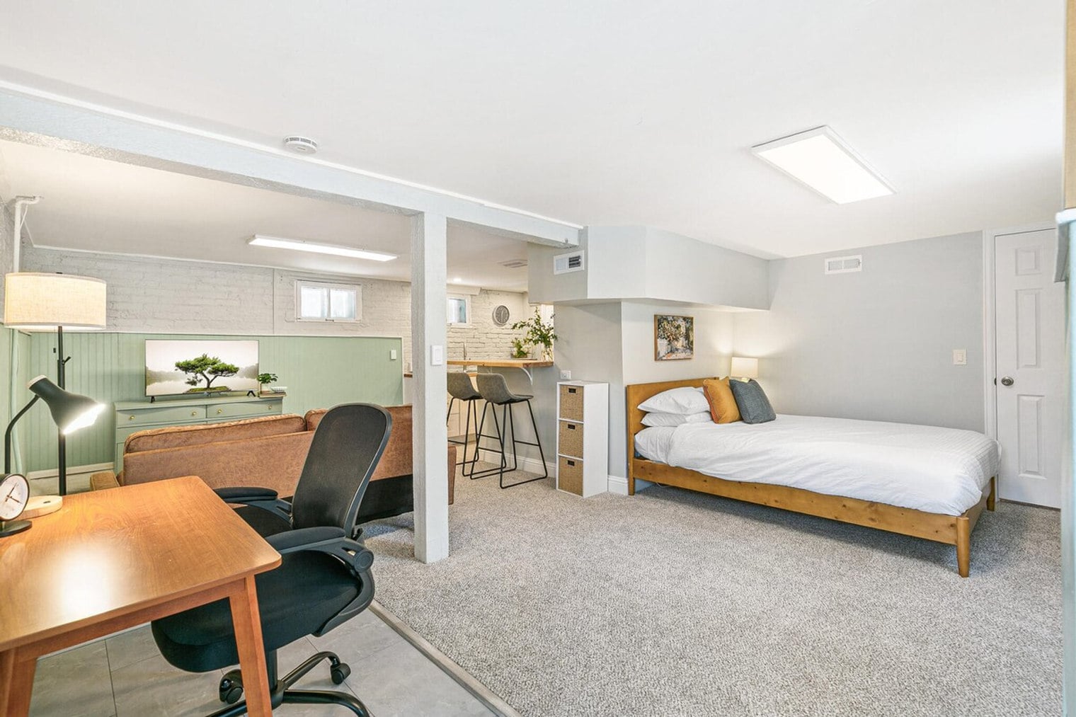 Building Photo - 2619 E 12th Ave