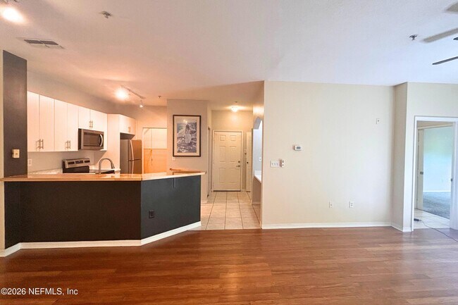 Building Photo - 535 Florida Club Blvd