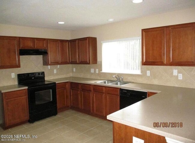 Building Photo - 86339 Cartesian Pointe Dr