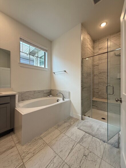 Building Photo - 7826 Starfish Arbor Dr