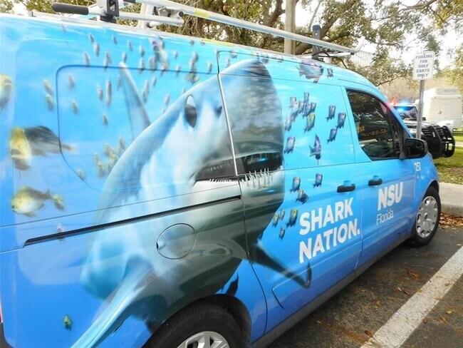 Building Photo - 3150 W Rolling Hills Cir