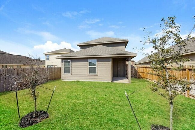 Building Photo - 9410 Somers Bend