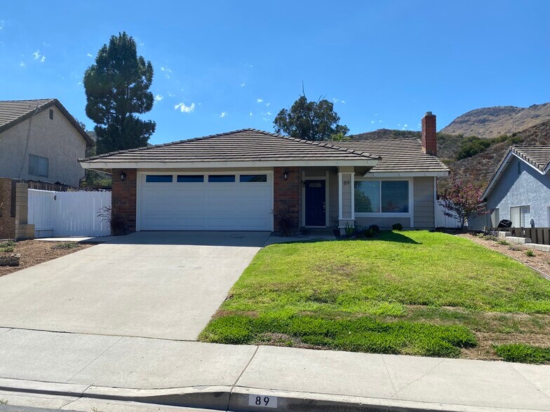 Primary Photo - 89 Los Vientos Dr