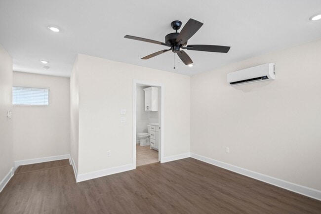 Building Photo - Live on Parker Townhome - Rockwater Village
