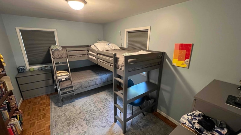 Building Photo - 3329 Maple Dr