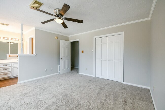 Building Photo - 3423 Berry Grove Dr