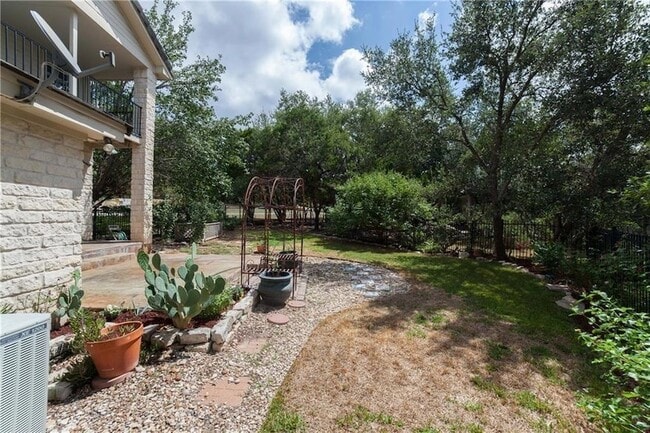 Building Photo - 1701 Idle Hour Cove
