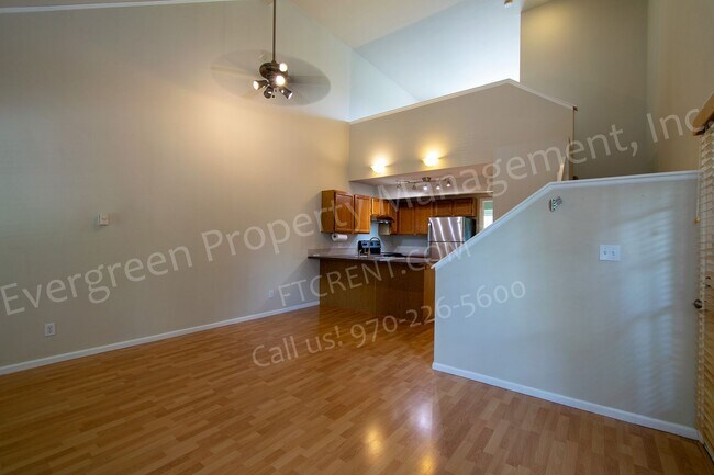 Building Photo - 3565 Windmill Dr