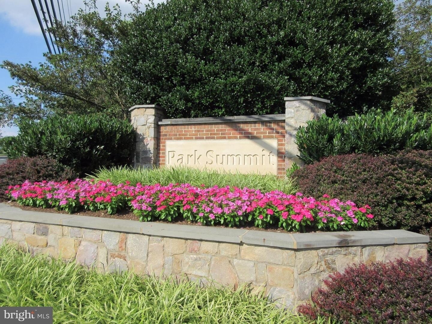 Building Photo - 502 Philmont Dr