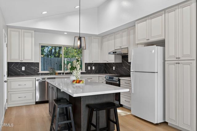 Building Photo - 1970 Smokewood Ct