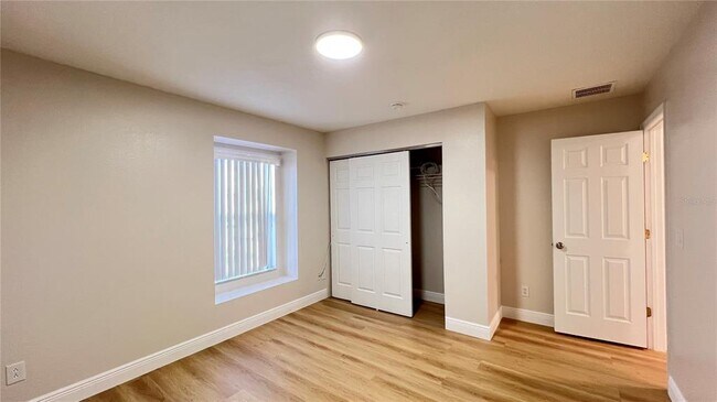 Building Photo - 16834 Sunrise Vista Dr