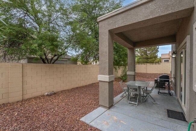 Building Photo - 3190 E Eldorado Ln