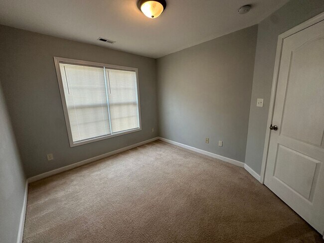 Building Photo - 4252 Redspire Ln