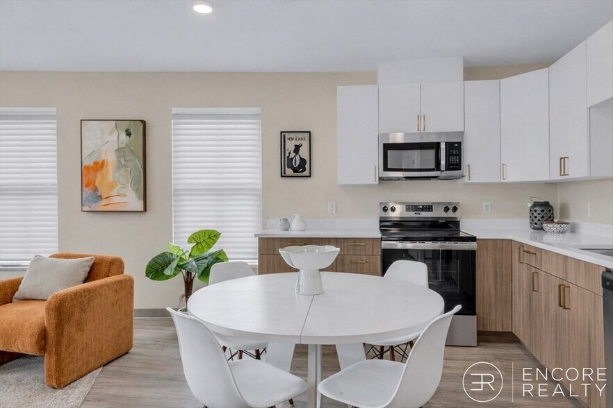 Building Photo - 375 Cummins Hwy