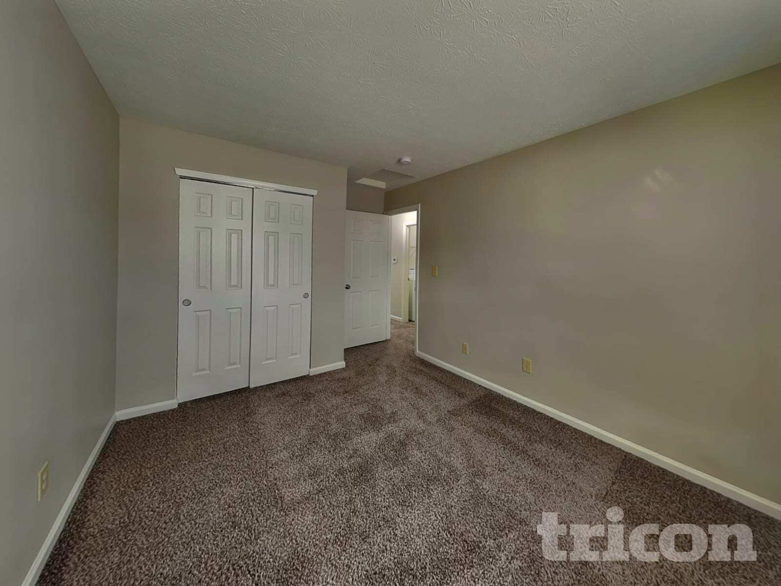 Building Photo - 1082 Sunmeadow Cir