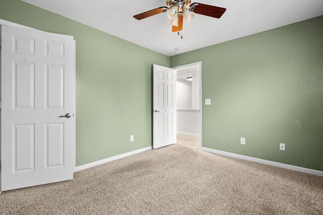 Building Photo - 2040 Towering Oaks Drive