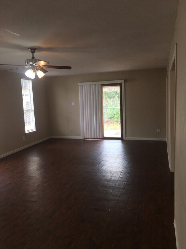 Building Photo - Beautiful Two Story in Prime Location!