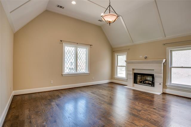 Building Photo - 2805 Rosedale Ave