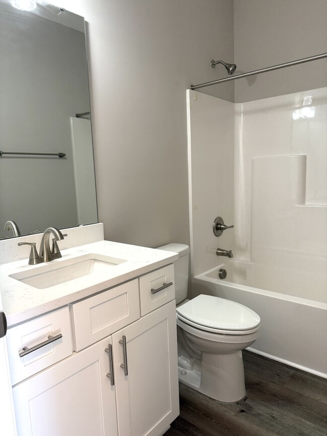 Building Photo - 7988 Humie Olive Rd