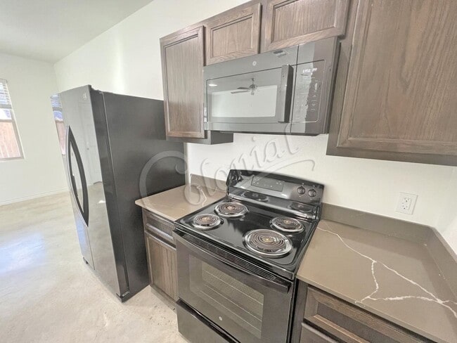 Building Photo - 2321 Zanoletti Ct