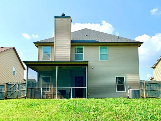 Building Photo - 2925 McManus Cir
