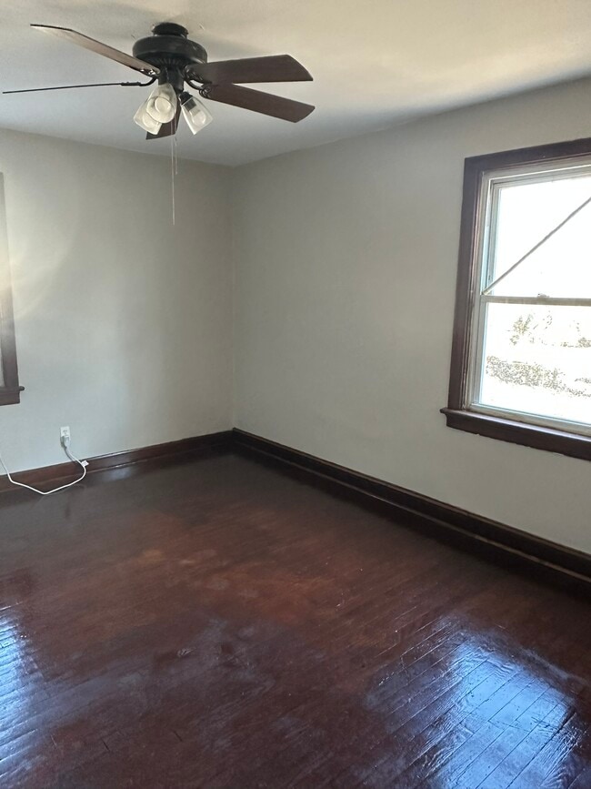 Building Photo - 7007 Paisley Dr