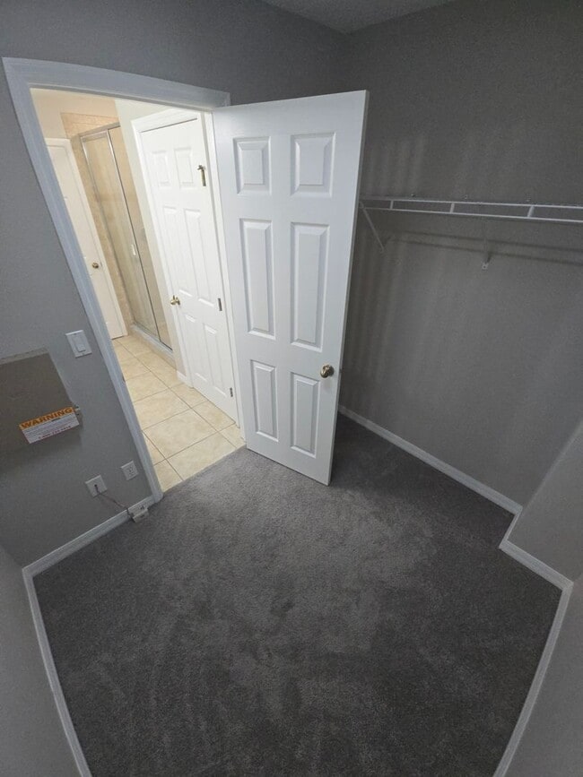 Building Photo - Modern 3 Bedroom 2.5 Bath in Gibsonton (**...