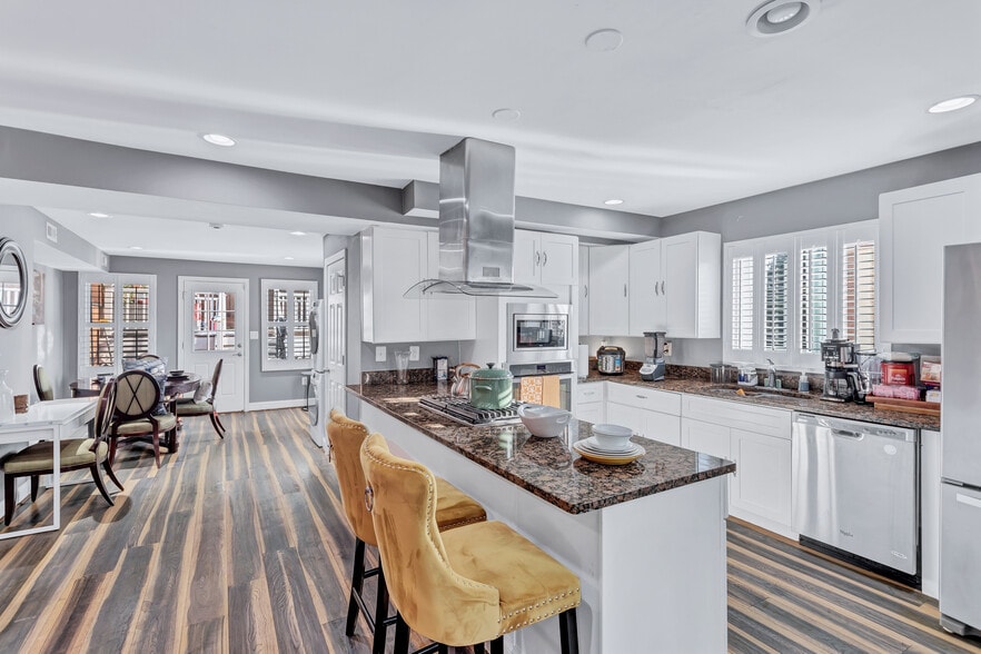 Fully furnished Kitchen - 4909 Fitch Pl NE