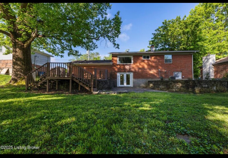 Building Photo - 1109 Crestview Way