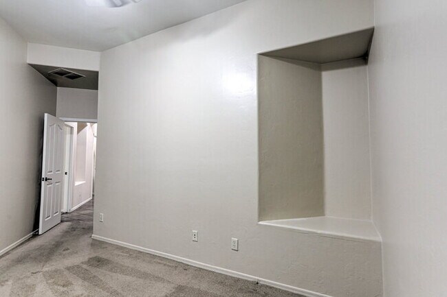 Building Photo - Rancho Sahuarita Gated Community