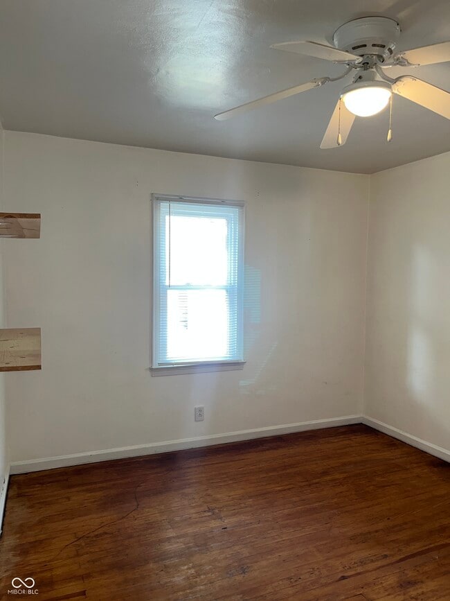 Building Photo - 1456 N Bosart Ave