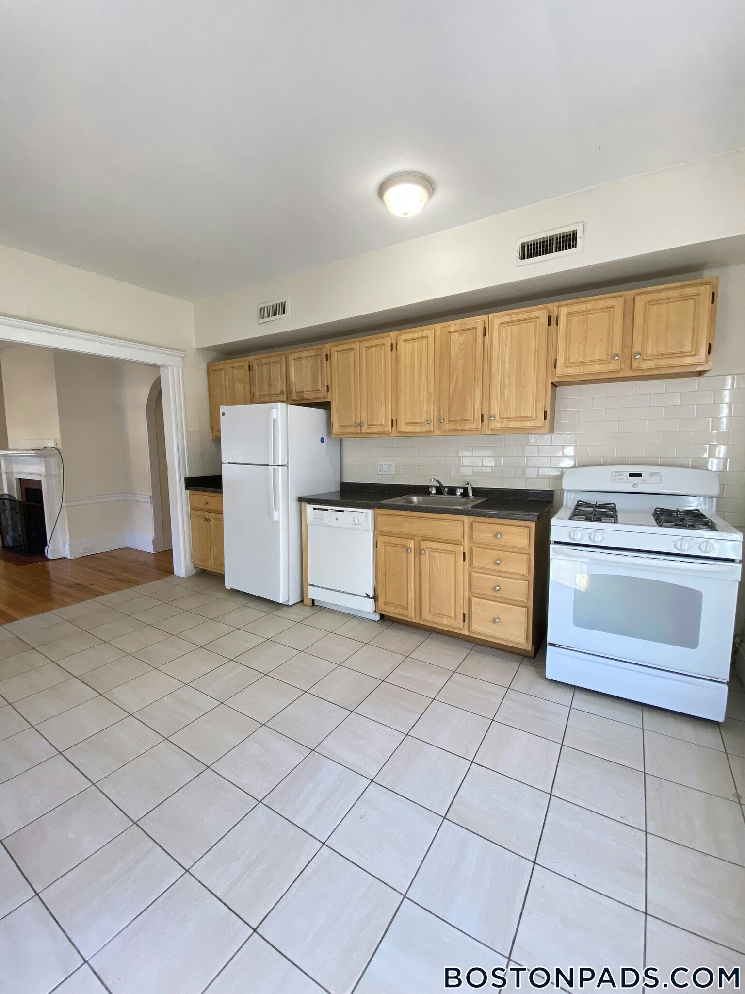 Building Photo - 26 Hamilton Rd