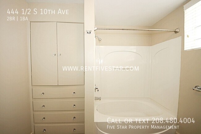 Building Photo - 444 1/2 S 10th Ave-