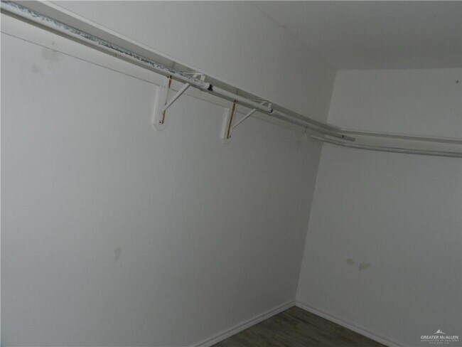 Building Photo - 25 Providence Ave