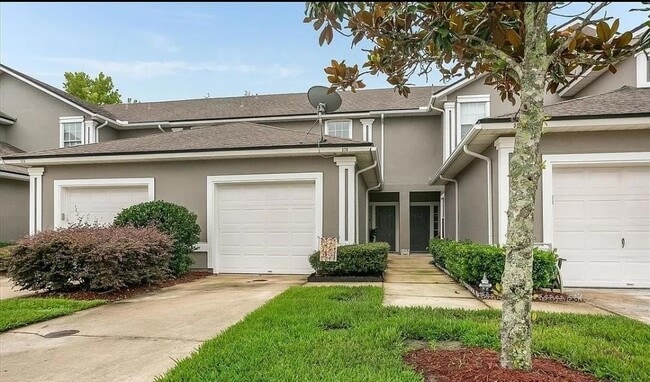 Primary Photo - 370 Scrub Jay Dr