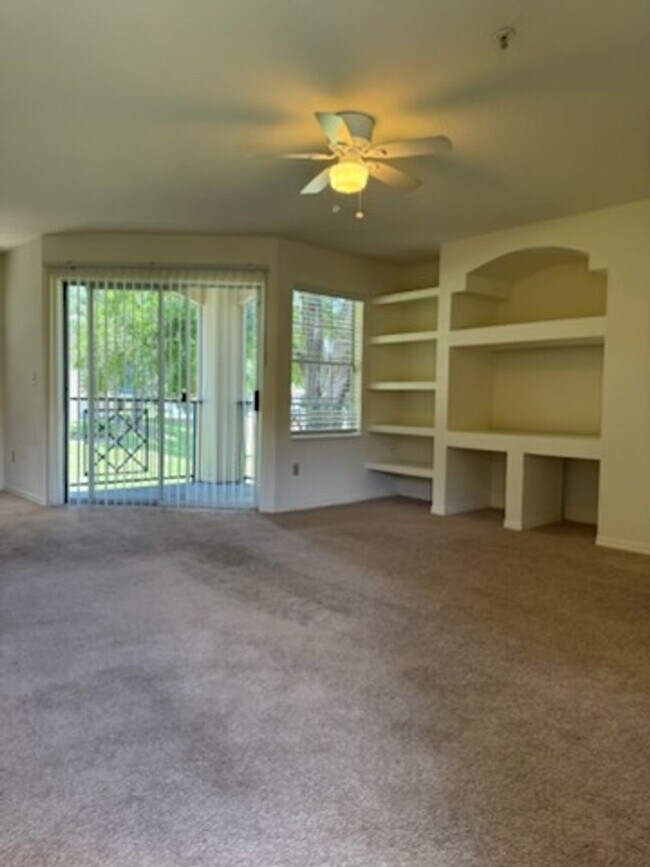 Building Photo - 7270 Westpointe Blvd