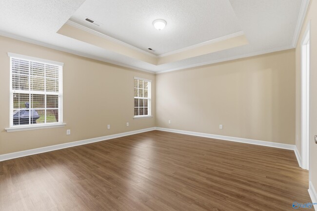 Building Photo - 124 Carillo Ln