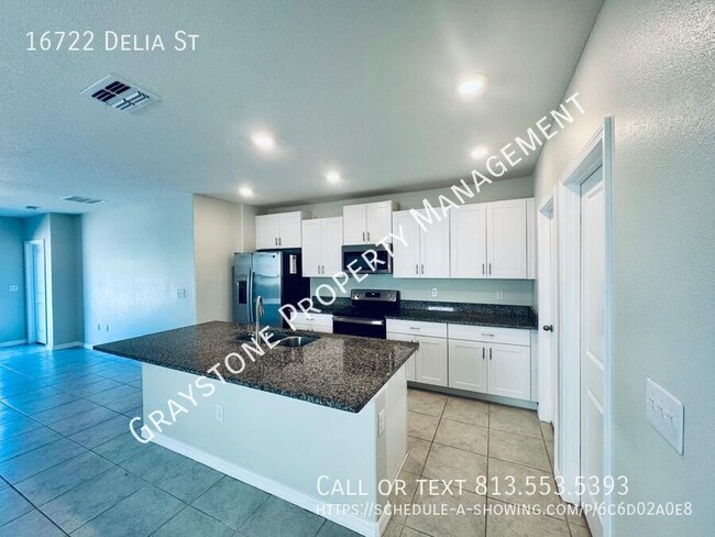 Building Photo - 16722 Delia St