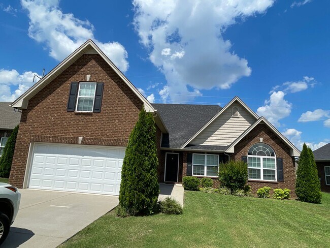 Building Photo - Executive Living!