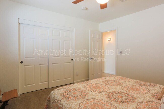 Building Photo - 4239 E San Gabriel Ave