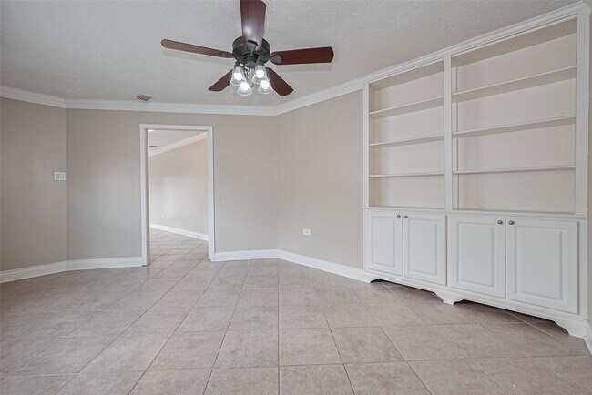 Building Photo - 16006 Glen Mar Dr