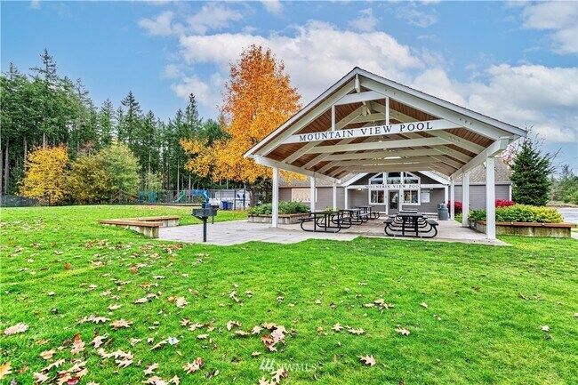Building Photo - 24910 SE 41st Dr